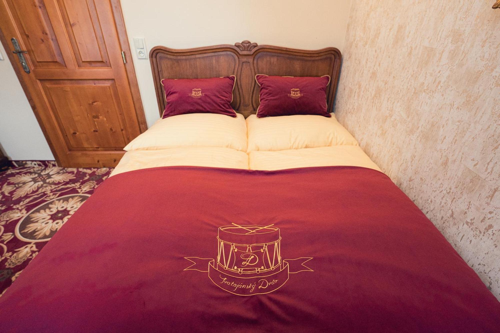 Hotel Svatojansky Dvur Prague Room photo